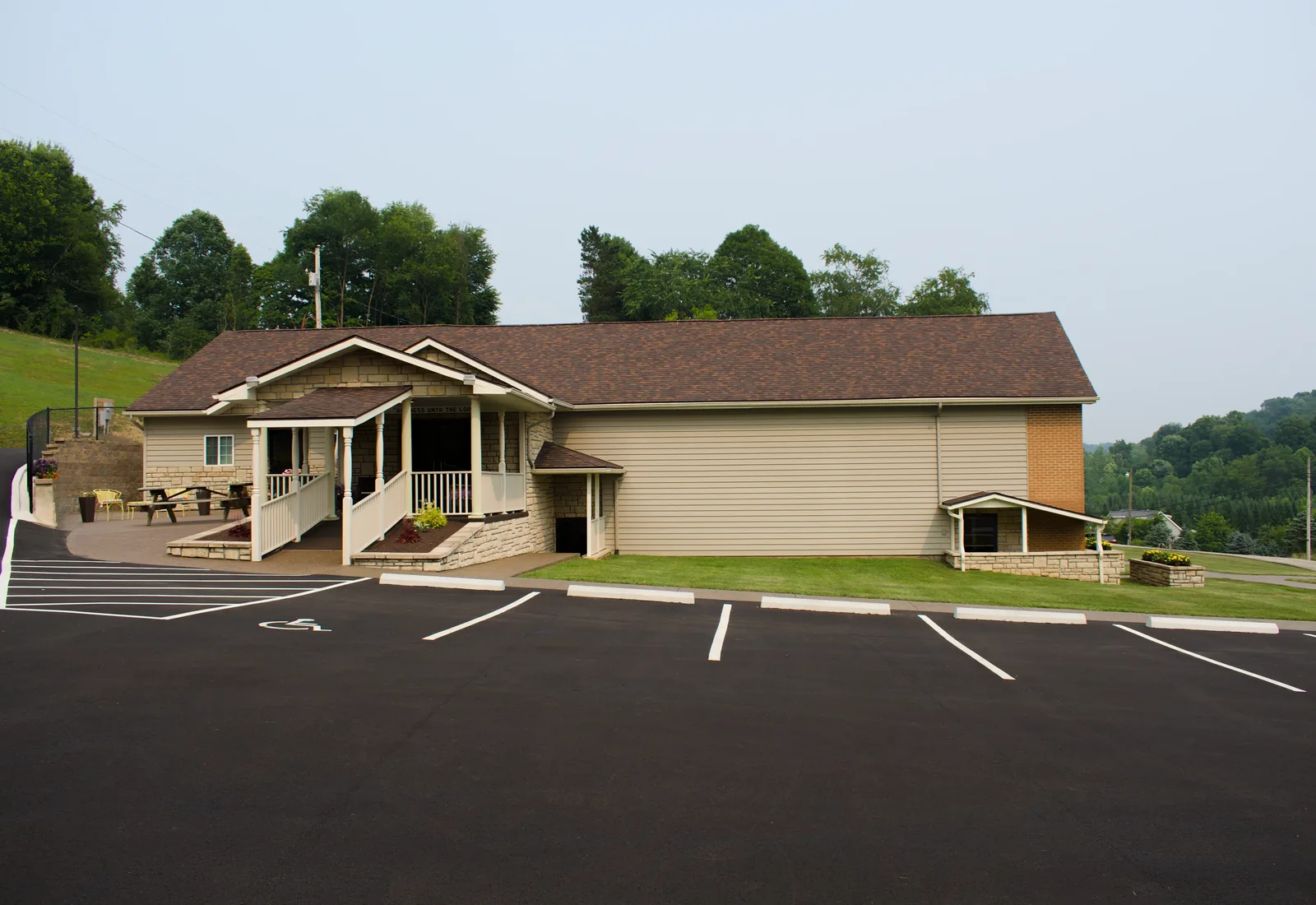 Eagles Nest Tabernacle church building
